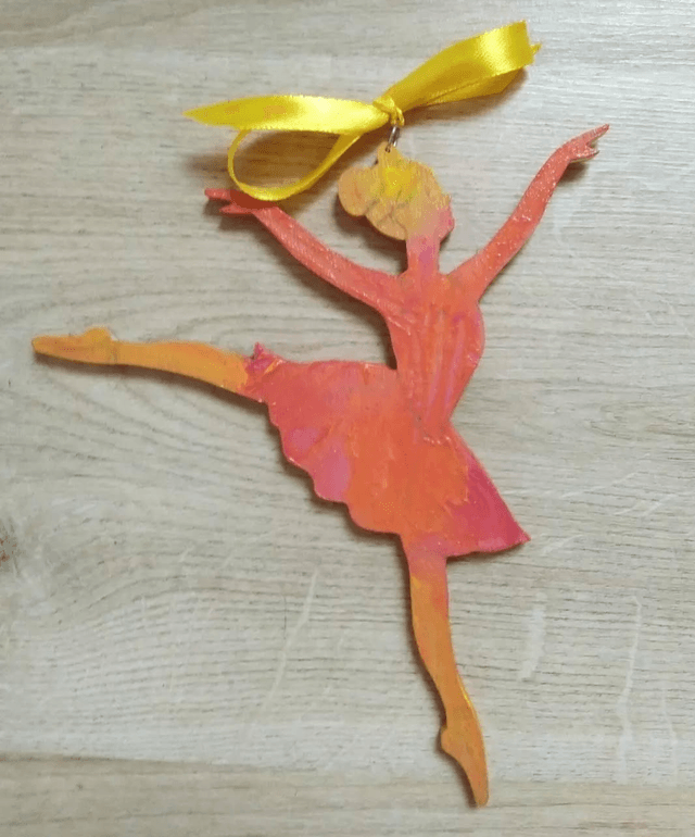 Ballerine DIY à peindre et à suspendre