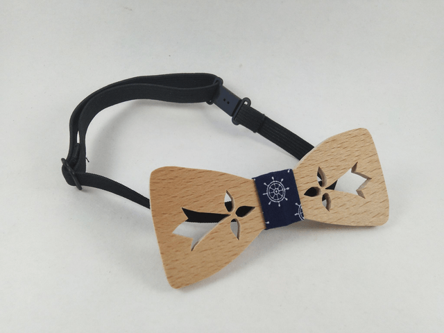 Noeud Papillon en bois massif - motif hermine bretonne
